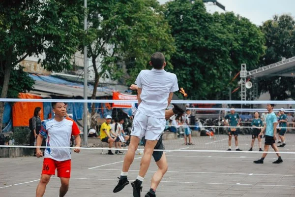 badminton competition players